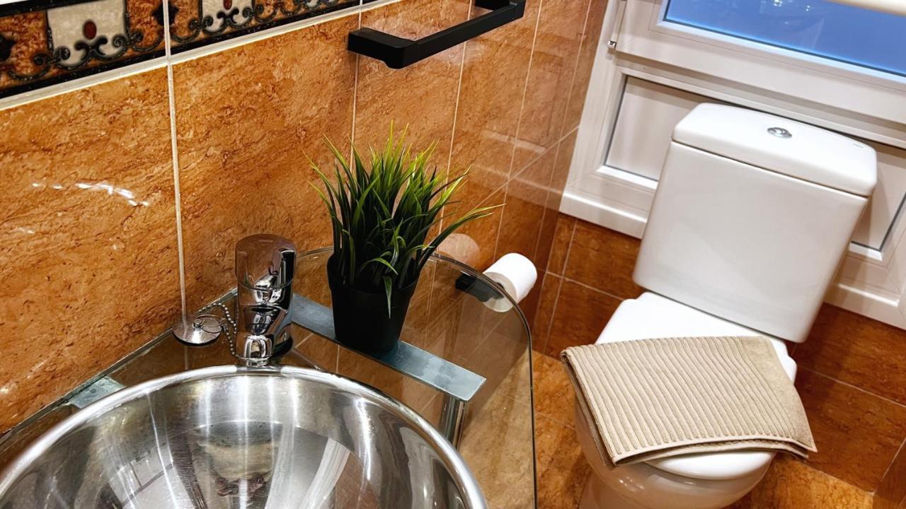 Blas De Otero, Vivienda Turistica Reformada Con Wifi Bilbao Esterno foto